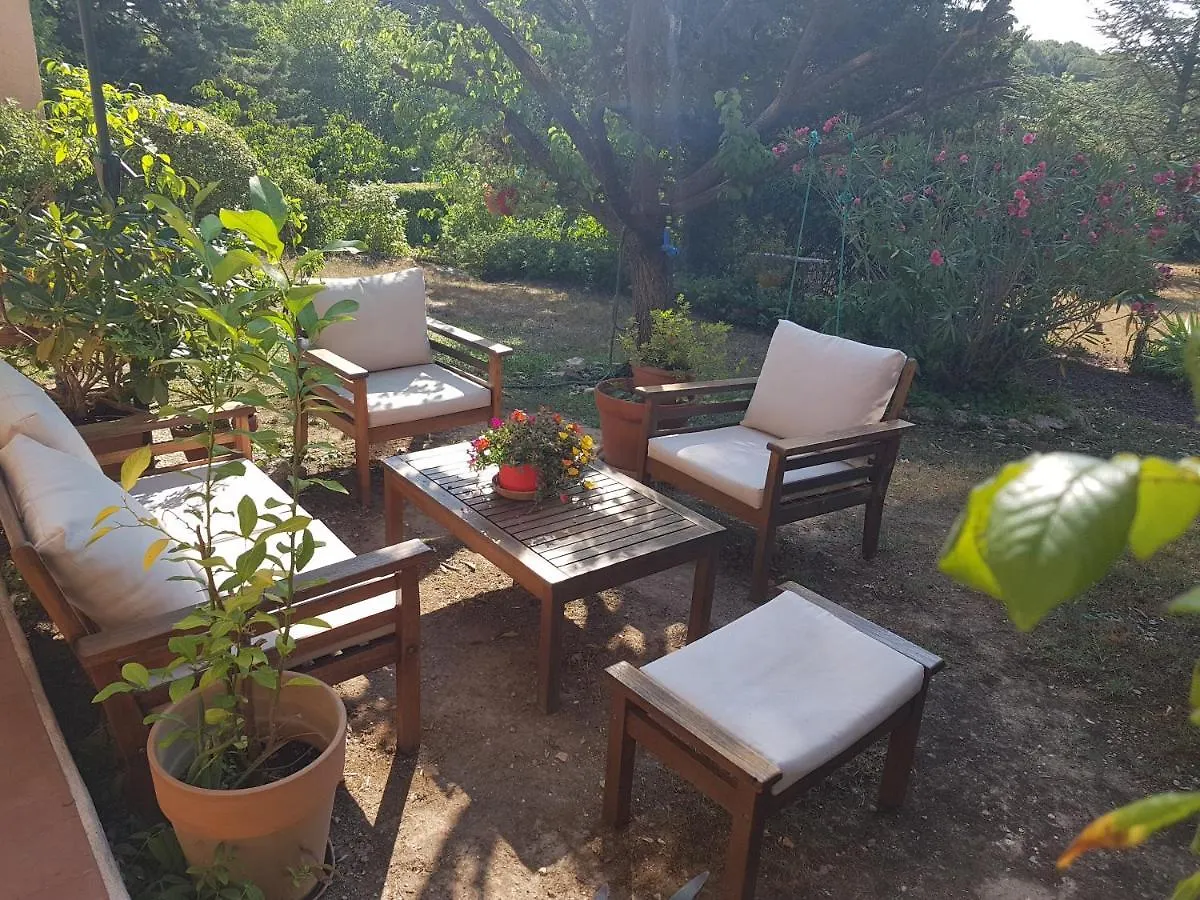 La Trevaresse Bed & Breakfast Aix-en-Provence