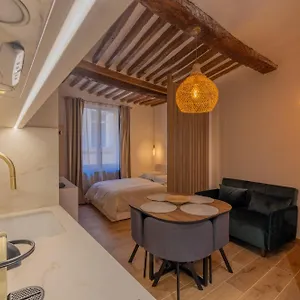 De Charme Apartment